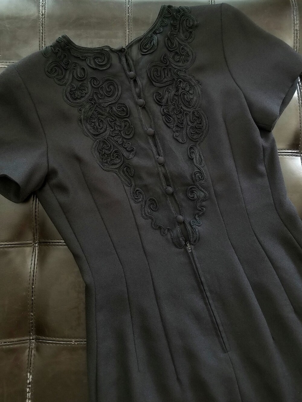❗Vintage Victorian Style Sheer Lace Back Button Long Dress Size 6❗